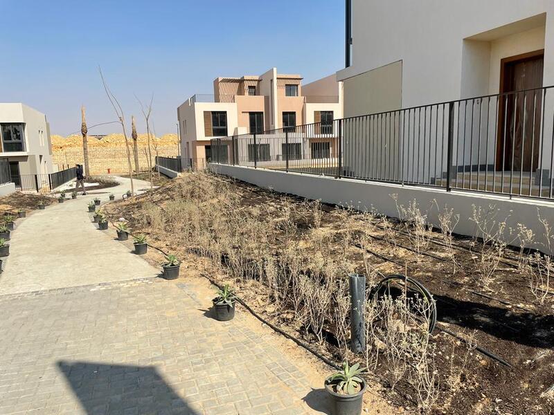 sodic-east-live-1-D1VnQ32K