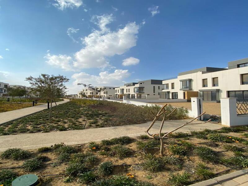 sodic-east-live-6-B9mgaD7b